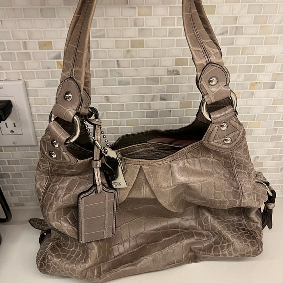 Coach Handbags - Coach Purse!!! Great condition.